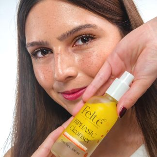 Felté Biphasic Cleanser 100ml. Limpiador bifásico micelar con Aceite de Rosa Mosqueta y Extracto de Pepino, para remover maquillaje resistente.